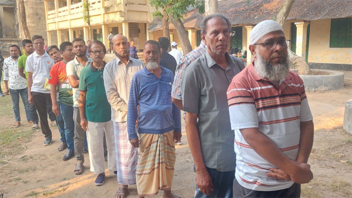 বগুড়া-৬ ও শেরপুর-৩ আসনের ভোট চলছে