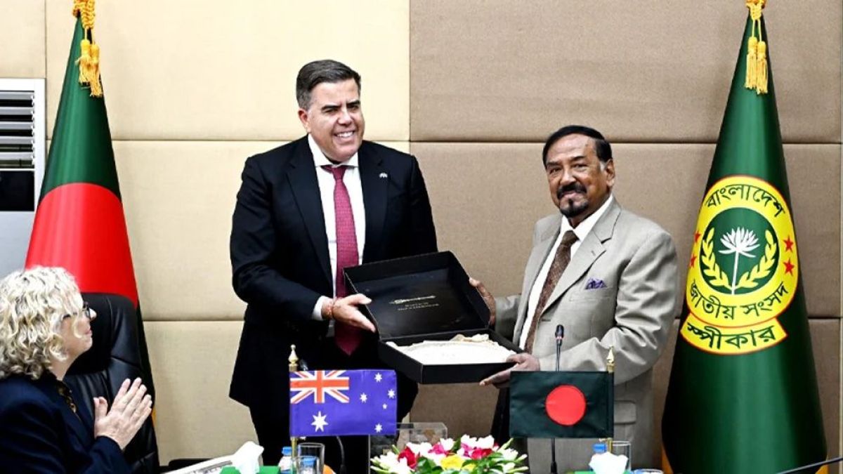 হাফিজ উদ্দিন আহমদের সঙ্গে অস্ট্রেলিয়ার পার্লামেন্টের স্পিকারের সাক্ষাৎ