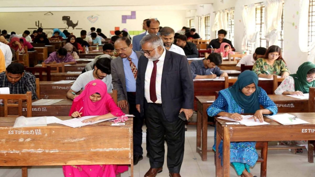 ইবিতে গুচ্ছ ‘এ’ ইউনিটের ভর্তি পরীক্ষা সম্পন্ন, উপস্থিতি ৭৮ দশমিক ৪৯ শতাংশ