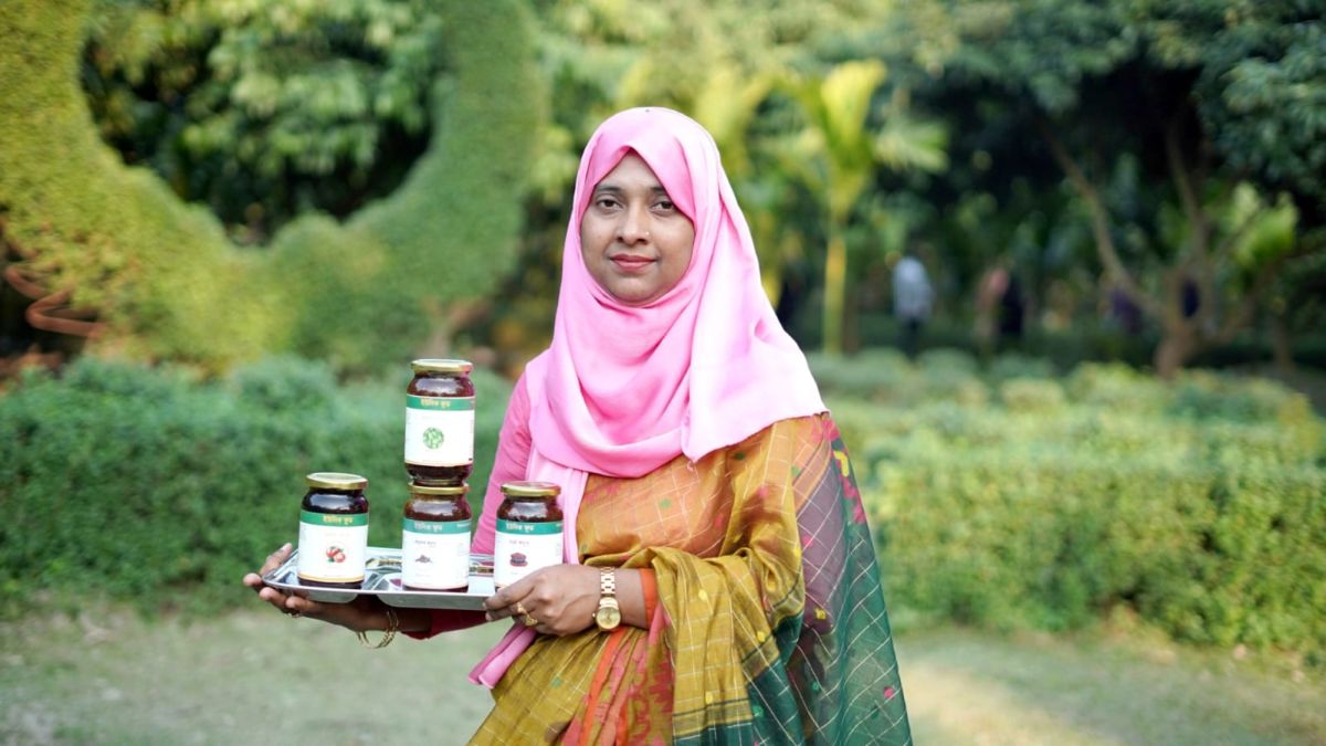 আচার ব্যবসায় সাফল্য: মাসে লাখ টাকা আয় তছলিমার