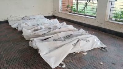 কুমিল্লায় চালবোঝাই ট্রাক নিয়ন্ত্রণ হারিয়ে খাদে, নিহত ৭
