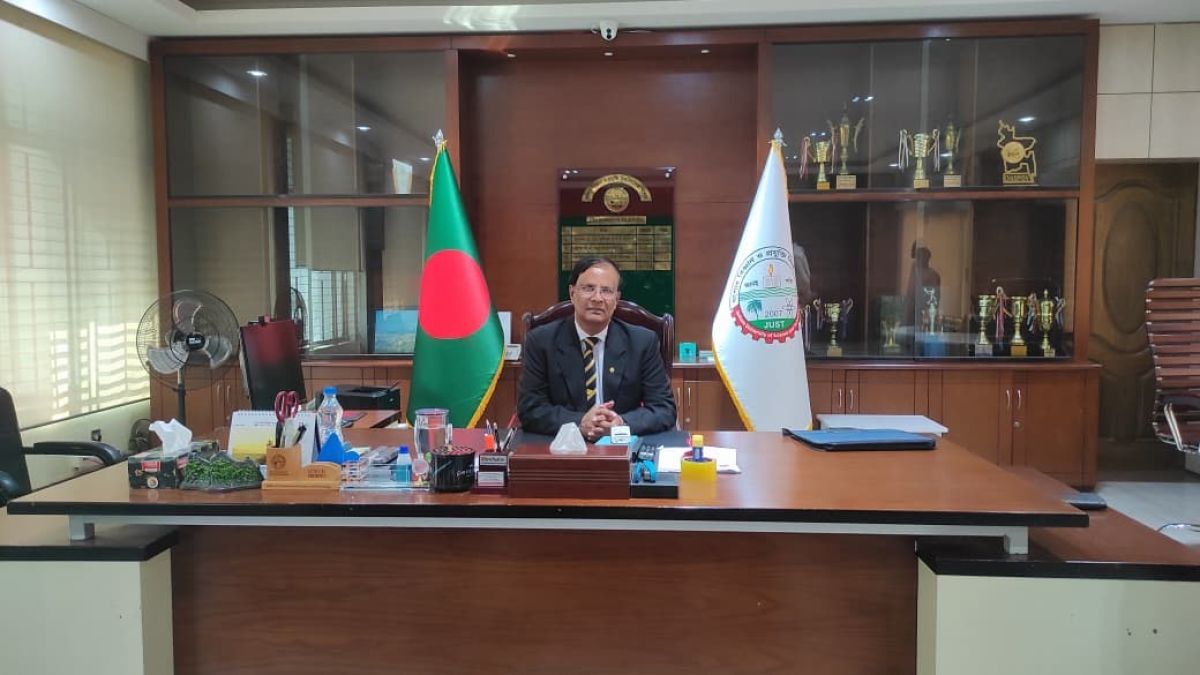 যবিপ্রবিতে দায়িত্ব গ্রহণ নবনিযুক্ত উপাচার্যের