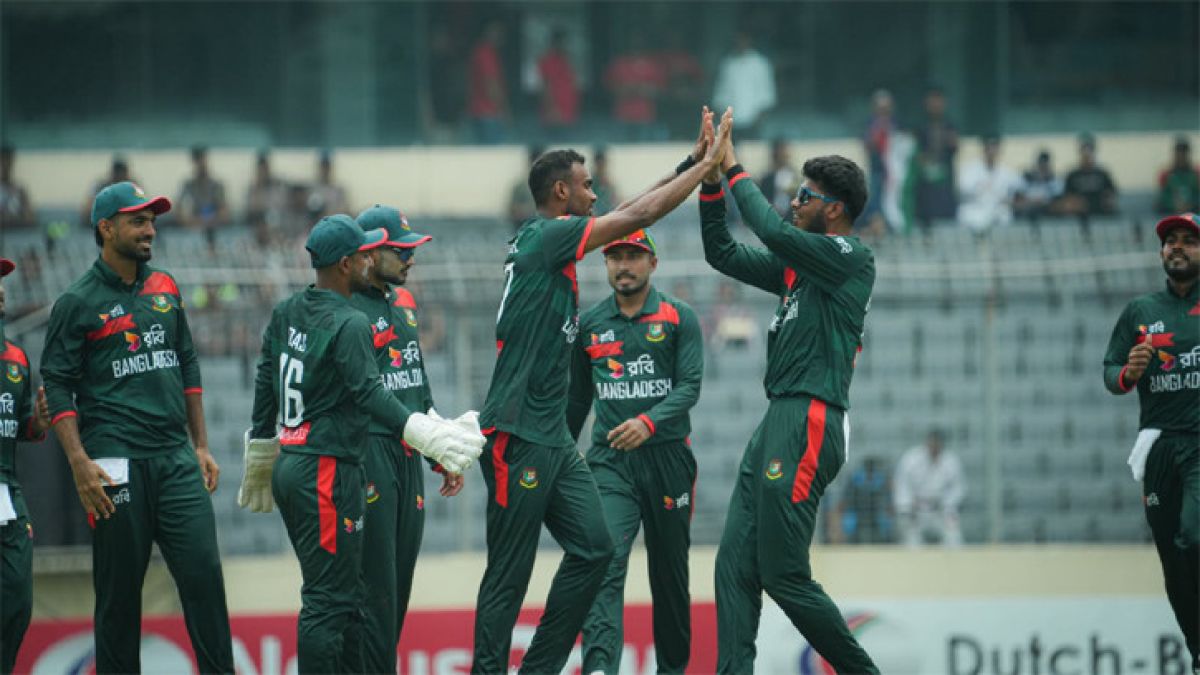 প্রথম পাওয়ার প্লেতে বাংলাদেশের দাপট, কিউইদের ধীর শুরু