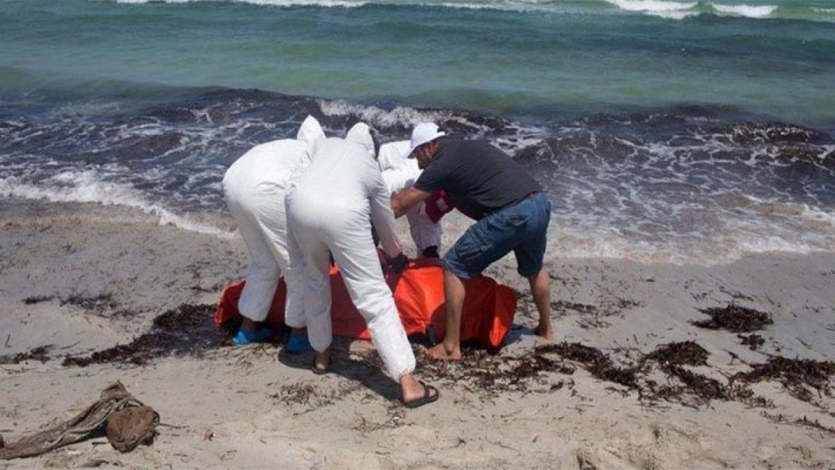 লিবিয়া উপকূলে মিলল বাংলাদেশিসহ ১৭ অভিবাসীর লাশ