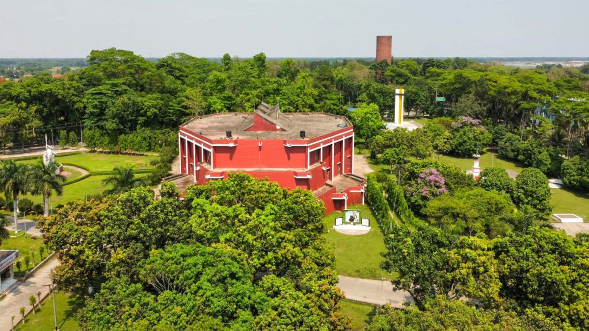 রাজনৈতিক ভিন্নতার জেরে শিক্ষার্থীর উপর হামলার অভিযোগ