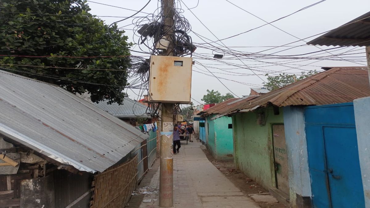 সৈয়দপুরের বিহারি ক্যাম্পে বিদ্যুৎ বকেয়া ৬৭ কোটি, অবৈধ সংযোগে নিয়ন্ত্রণহীন অবস্থা