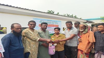 সুন্দরগঞ্জে ৫ শতাধিক খামারির মাঝে কৃমিনাশক-ভিটামিন বিতরণ, উদ্যোক্তা কর্মশালা