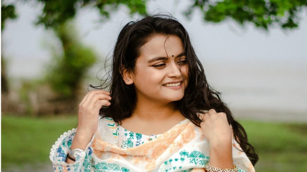 মিমোর চিরকুটে নাম, ঢাবি শিক্ষক সুদীপ চক্রবর্তী গ্রেপ্তার