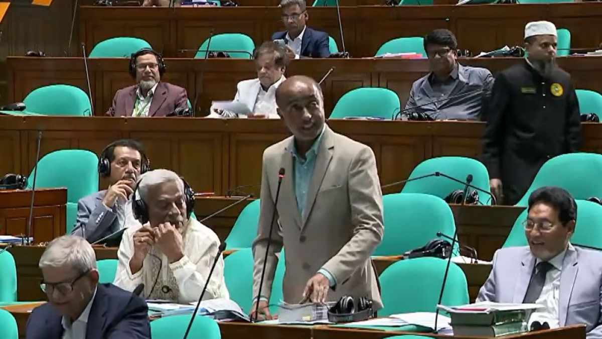 গণভোট নিয়ে জামায়াতের আধা প্রেম, আধা প্রতারণা: সংসদে আইনমন্ত্রী