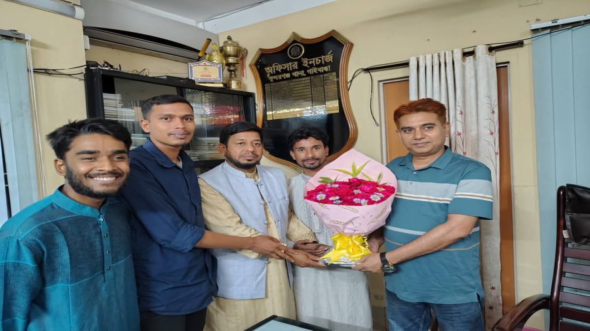 সুন্দরগঞ্জে নবনিযুক্ত ওসির সঙ্গে জাতীয় নাগরিক পার্টির সৌজন্য সাক্ষাৎ