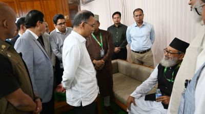 অধিবেশন চলাকালে হঠাৎ অসুস্থ বিরোধীদলীয় এমপি, খোঁজ নিলেন প্রধানমন্ত্রী