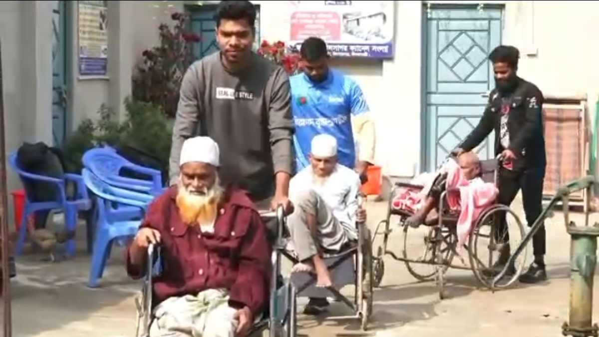 অবহেলার অন্ধকারে নয়, ভালোবাসার আলোয় শেষ বয়স: ‘নিরাপদ বৃদ্ধাশ্রম’