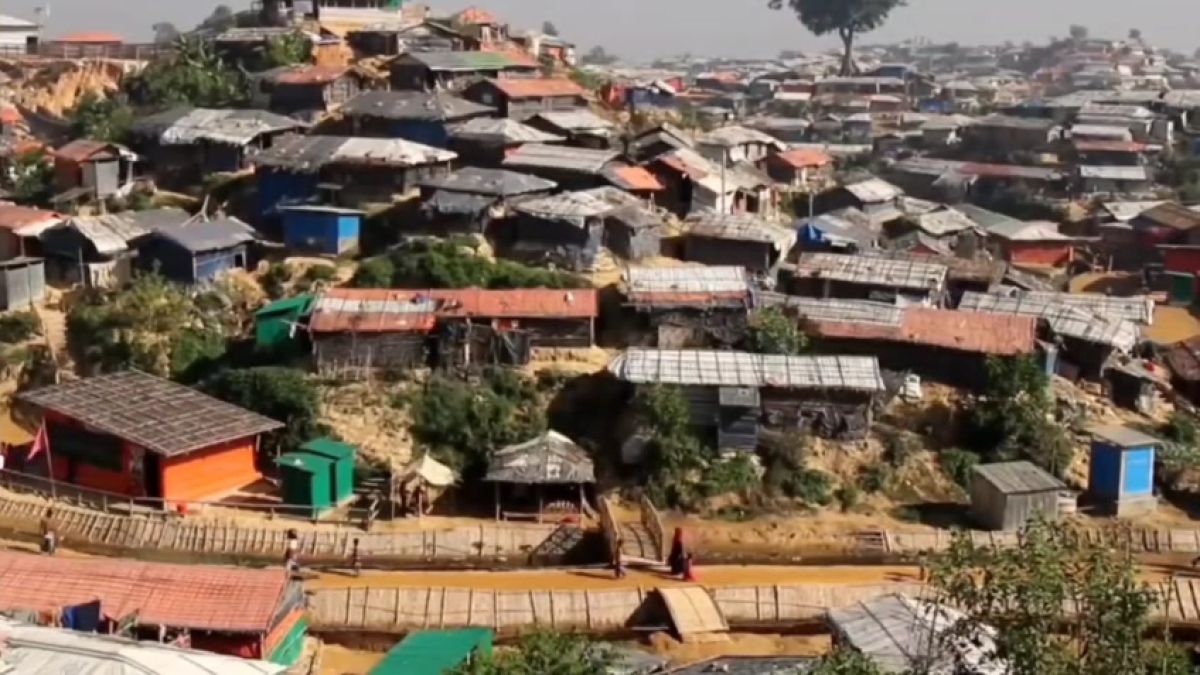টেকনাফে তালিবান সম্পৃক্ততার অভিযোগে রোহিঙ্গা তরুণ গ্রেপ্তার