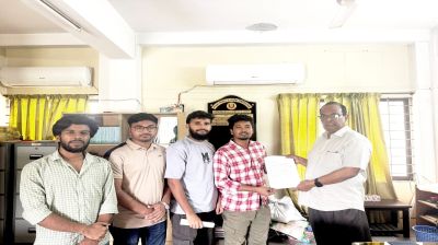 ‎পাবিপ্রবিতে ৮ দফা দাবি নিয়ে শিক্ষার্থীদের স্মারকলিপি