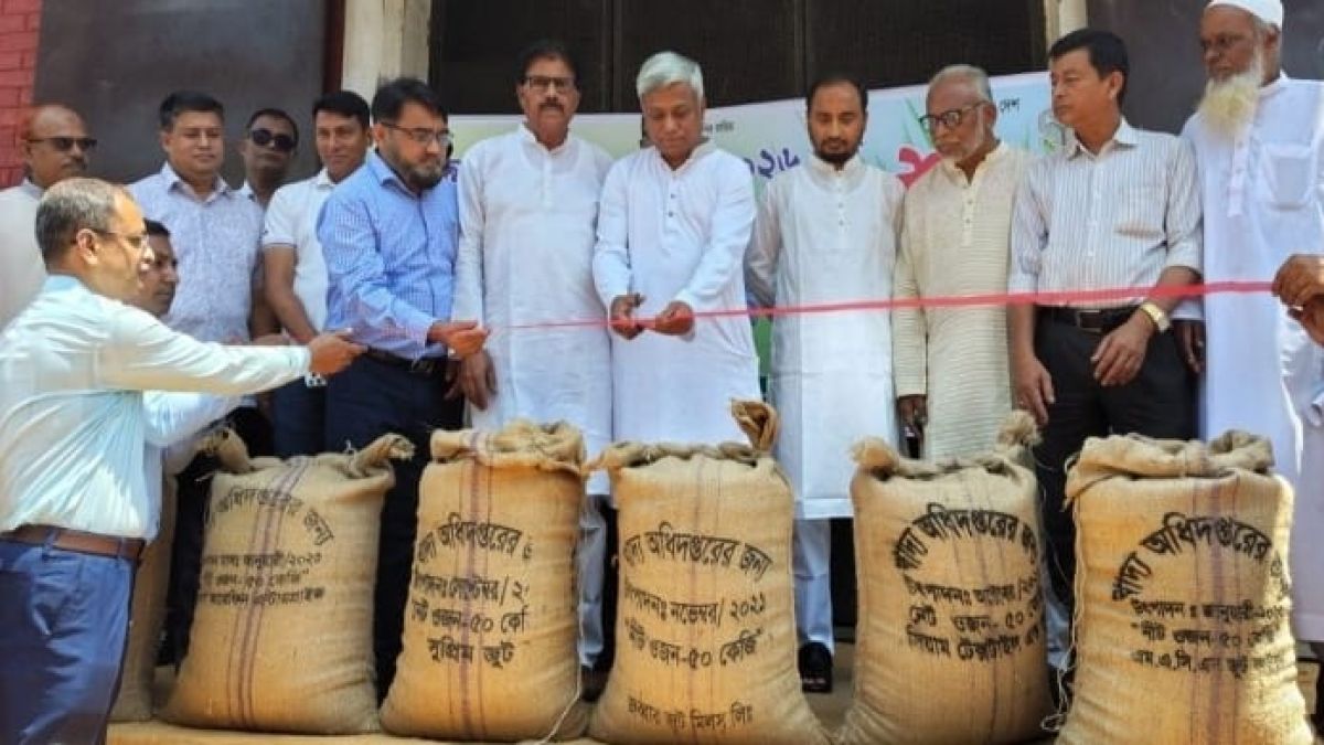 সরকার নির্ধারিত মূল্যে কৃষকরা উৎপাদিত ফসলের ন্যায্য মূল্য পাবে: প্রতিমন্ত্রী অমিত