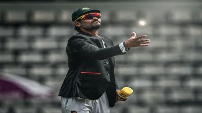 বাংলাদেশের সেরা টেস্ট অধিনায়ক হওয়ার দ্বারপ্রান্তে  নাজমুল শান্ত