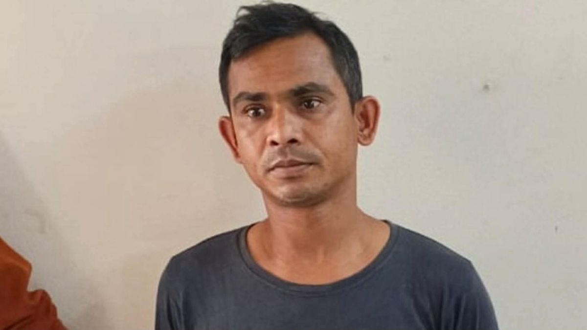 পলাশবাড়ীতে মোটরসাইকেলসহ ৫৬৫ ইয়াবা উদ্ধার, কারবারি গ্রেপ্তার