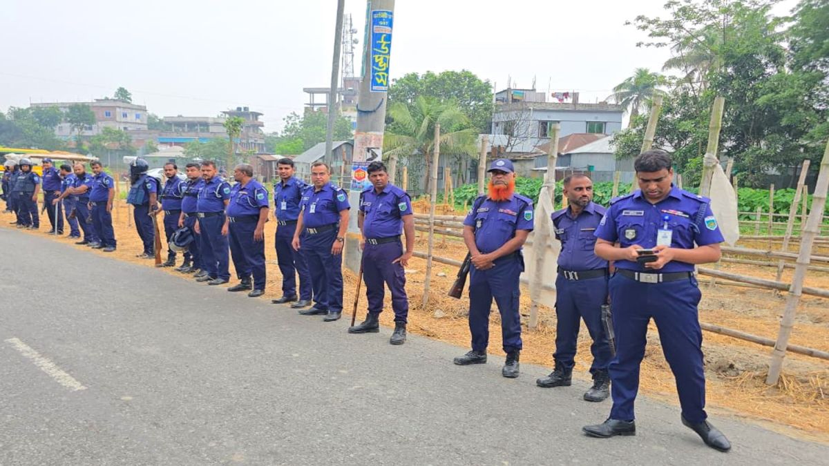 পশুর হাট ইজারা নিয়ে বিএনপি-জামায়াত উত্তেজনা, সাঁথিয়ায় ১৪৪ ধারা জারি