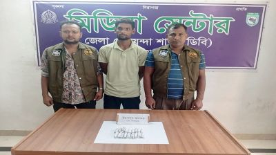 নীলফামারীতে মাদক কারবারির আস্তানায় অভিযান, উদ্ধার গাঁজা