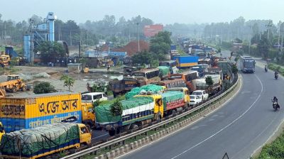 ঢাকা-টাঙ্গাইল-যমুনা সেতু মহাসড়‌কে ১৮ কি‌লো‌মিটার যানজট