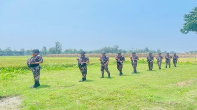 কুড়িগ্রাম সীমান্তে পুশ-ইন প্রতিরোধকল্পে বিজিবি সদস্যদের টহল জোরদার এবং জনসচেতনতা বৃদ্ধি