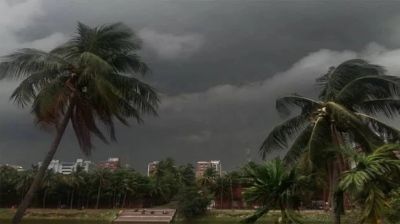 সকালের মধ্যে ঢাকাসহ ১৯ অঞ্চলে ৬০ কিমি বেগে ঝড়ের শঙ্কা