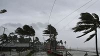 সন্ধ্যার মধ্যে ৮ জেলায় ঝড়ের শঙ্কা