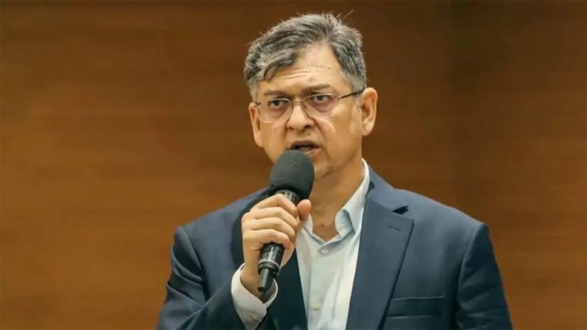 জুলাইয়ের চেতনা বিক্রি করে বেশি দিন রাজনীতি করা যাবে না: স্বরাষ্ট্রমন্ত্রী